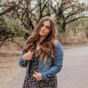 Meet your Posher, Olivia